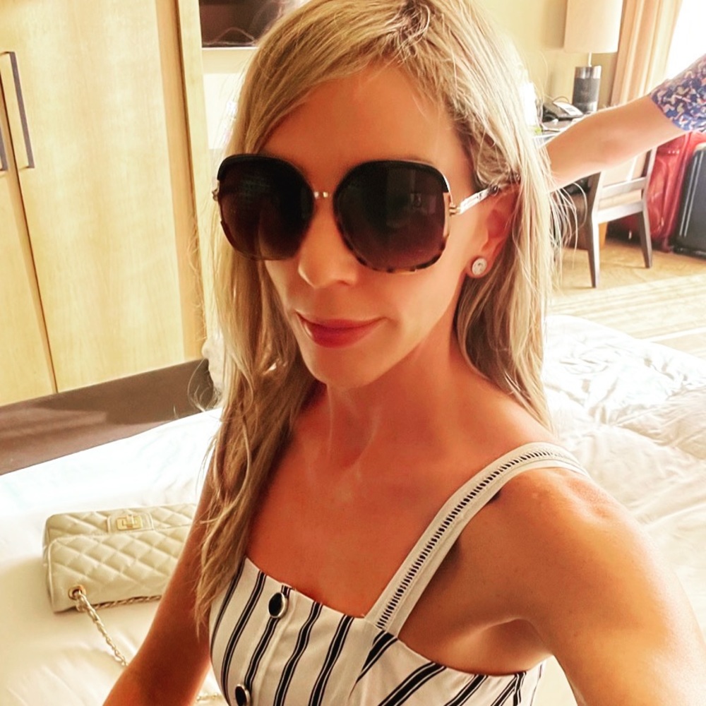 Meet your Posher, Jenny